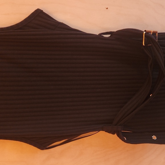 Say What Black Short Sleeves Mid length Con Dress with Belt - Picture 2 of 7